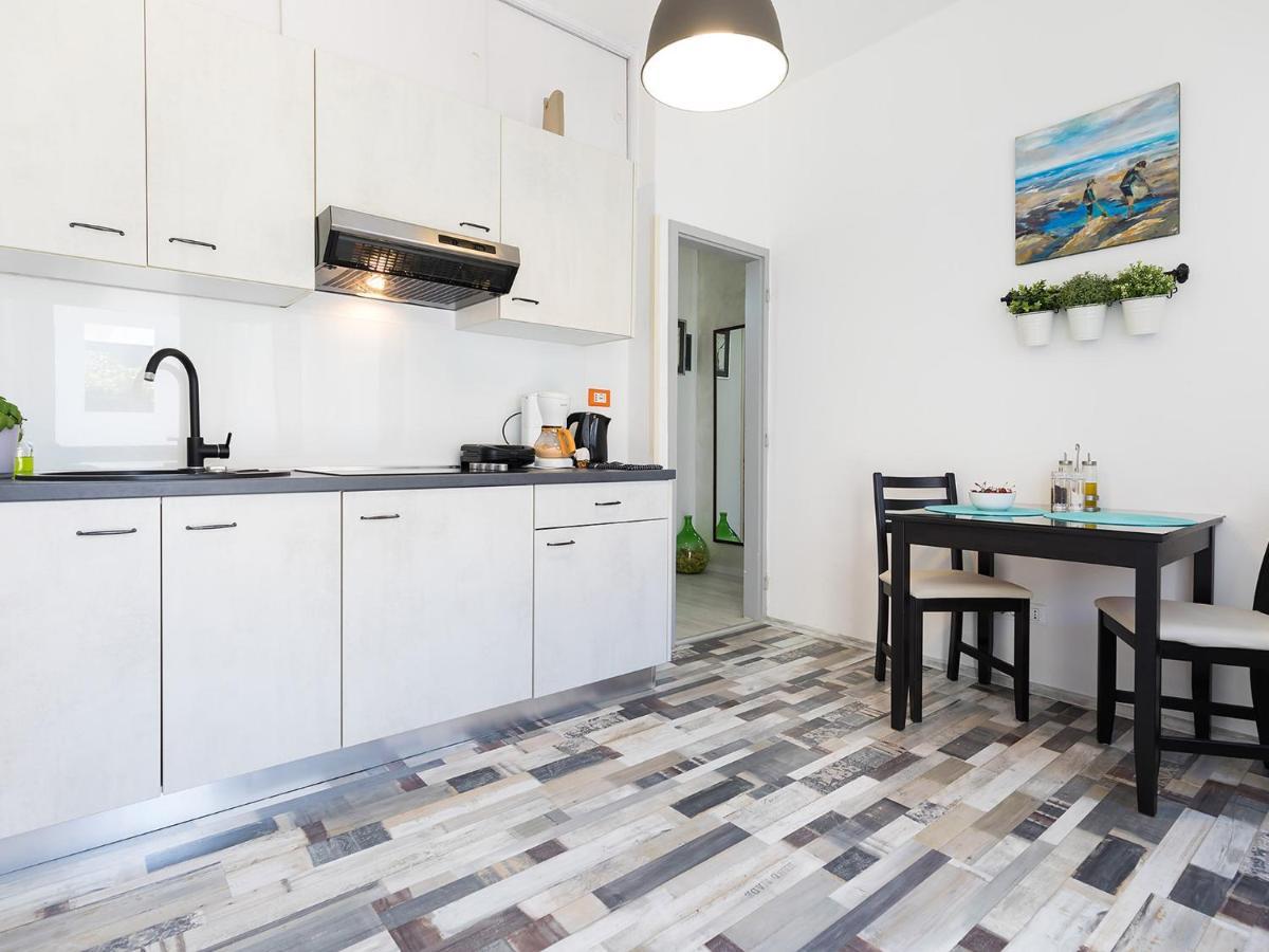 Design Apartment Новиград Екстериор снимка